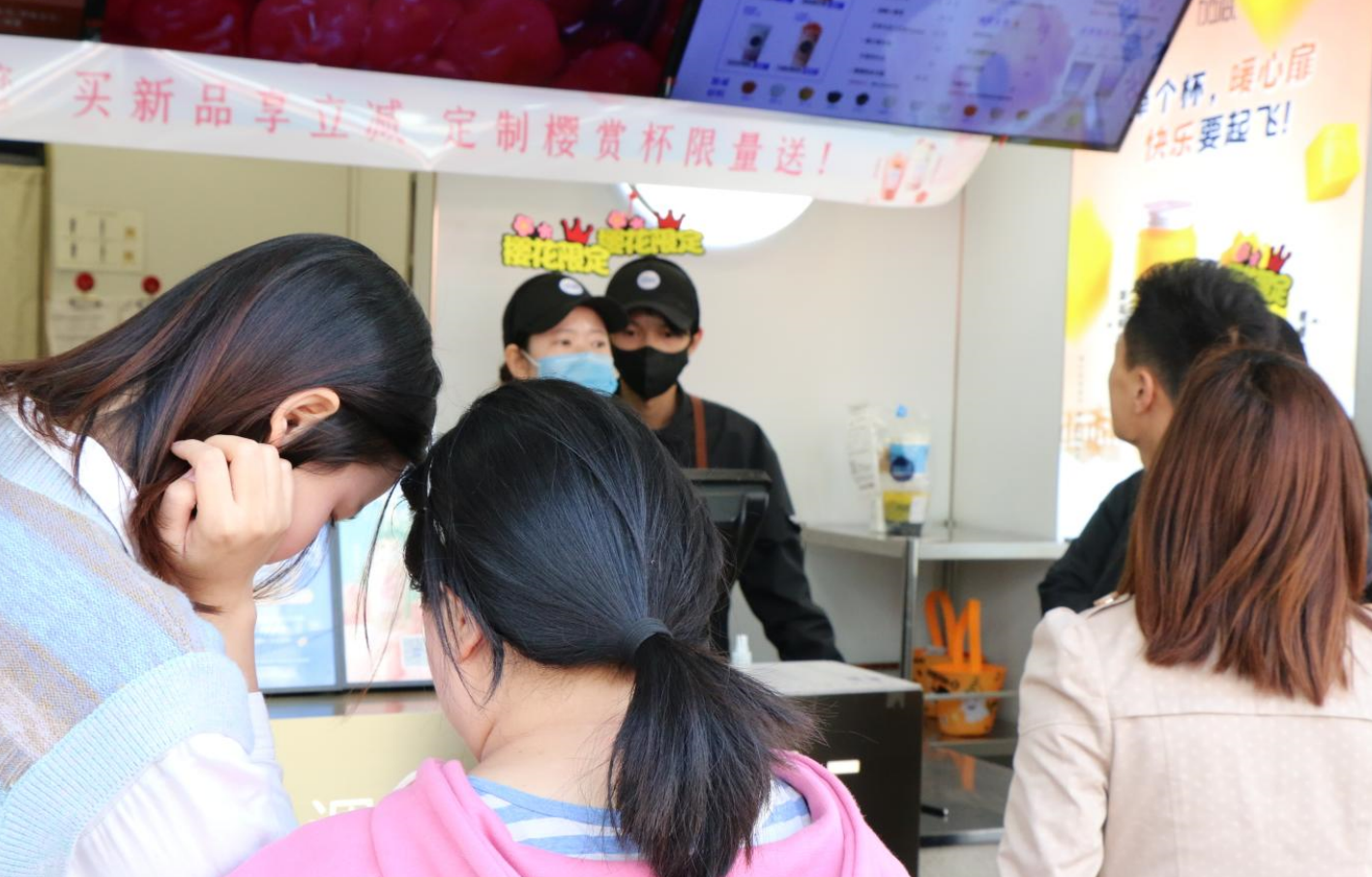 55世纪茶饮：奶茶加盟市场火热，为什么有些人却无法加入